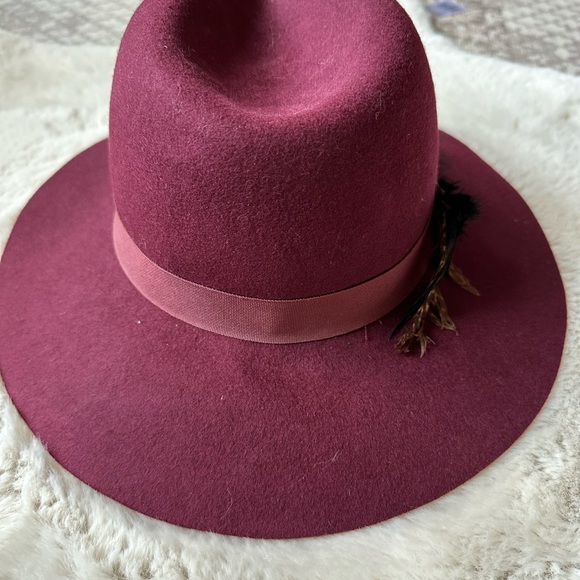 Black Saks Fifth Avenue‎ 90s Wool Fedora Felt Hat Burgundy Feathers One Size - Picture 4 of 9